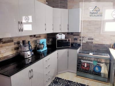 شقة للبيع بموقع متميز جدا بكمبوند سما عالدائري مباشر خطوات من كارفور بالقرب من جميع الخدمات والمواصلات