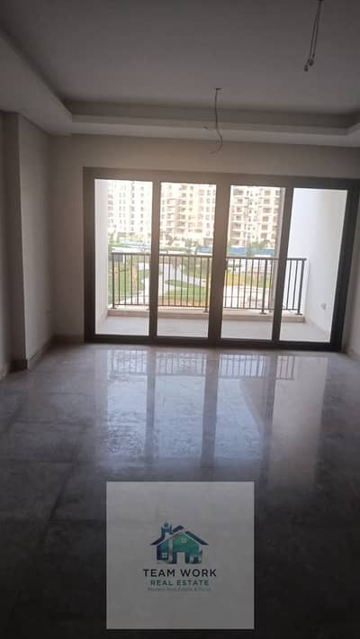 ستديو للايجار فاضي زد ويست يصلح استثمار و سكني بالمطبخ و التكيفات فيو  مفتوح لاند سكيب Unfurnished studio apartment for rent in Z West, suitable for i