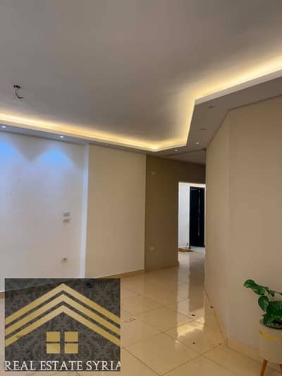 Apartment for rent in the Compound Wasal next to the mart and supermarket services, special finishes, third floor, garden view, three rooms and two bathrooms, 13500, a simple negotiation before.