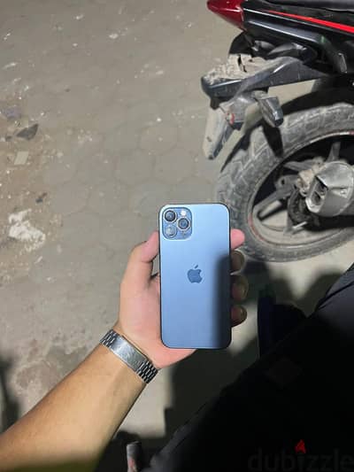 آبل - آيفون 12 برو