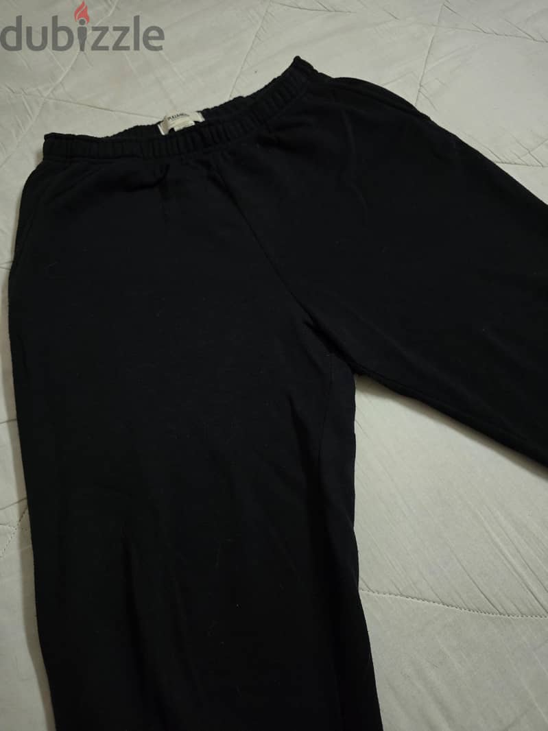 Black Pull&Bear Sweatpants 2