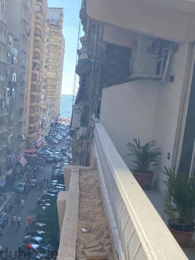 من المالك بدون وسيط للبيع شقه الترا  سوبر لوكس