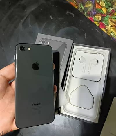 Apple - iPhone 8