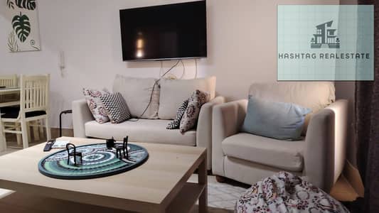 شقه مفروشه للإيجار بالنظام الفندقي بالشيخ زايد عمارات المستقبل  عفش كله من ikea  مكيفه بالكامل  2 غرفه و واحد حمام مطبخ مجهز باحدث الاجهزه