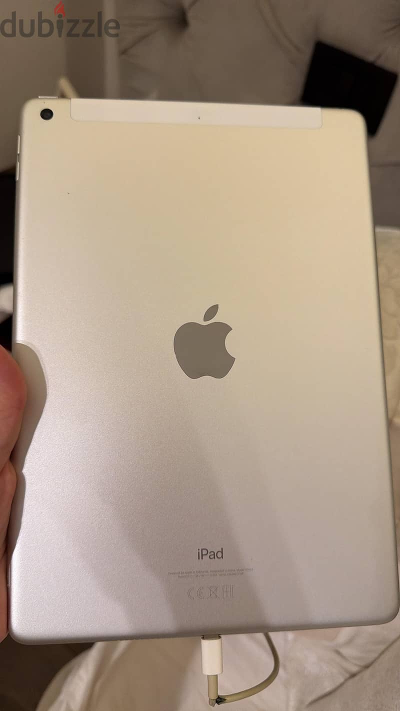 ipad 9 64g WiFi + cellular 1