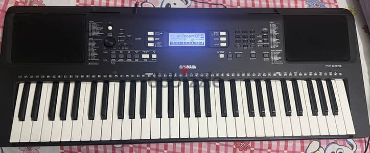 Yamaha Piano PSR E373 Yamaha Piano PSR E373