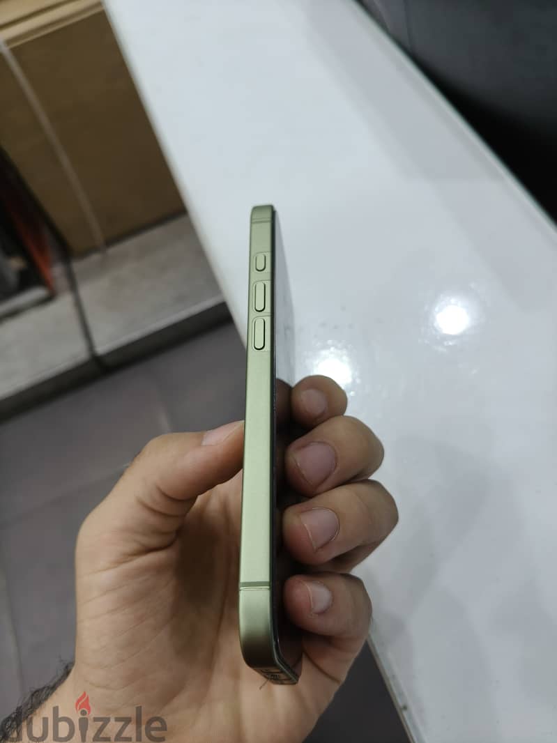 Apple - iPhone 17 2