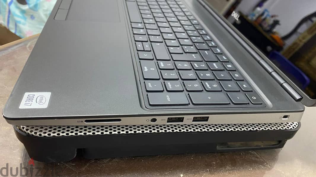 Dell precision 7550 1