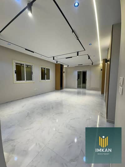 Apartment for sale, fully finished with air conditioning and kitchen, ready for viewing. Lowest down payment and longest payment period. Fully service