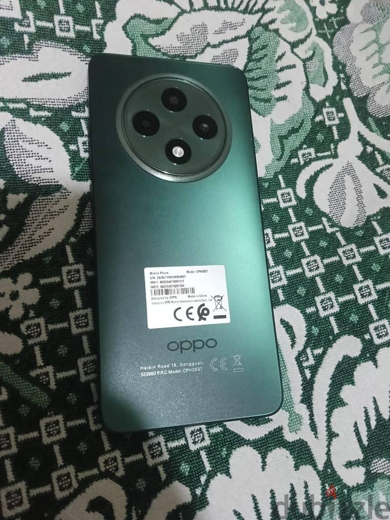 OPPO Reno12 F 8