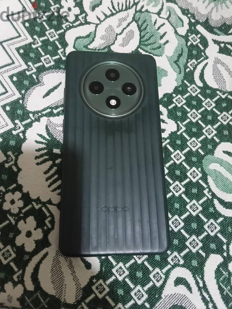 OPPO Reno12 F 13