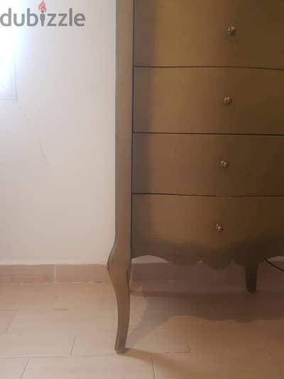 شيفونيره وتسريحه و شماعة