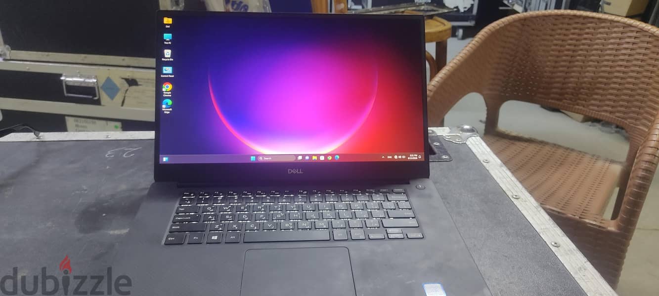 Dell Precision 5540 Workstation 1