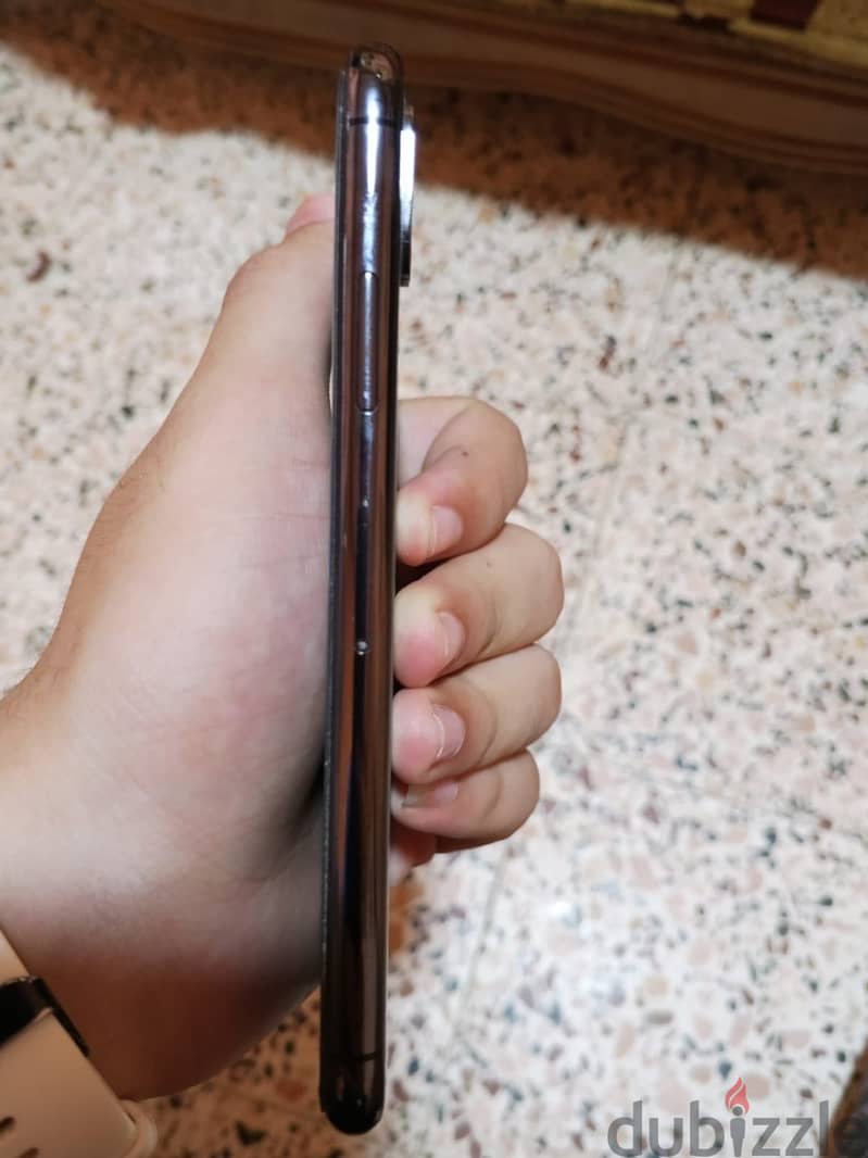 Apple - iPhone XS 1