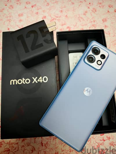 Motorola Moto x40 قابل للبدل