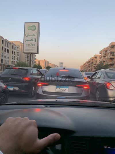 مطلوب عربيه اجار ب ١٠٠٠ فل يوم