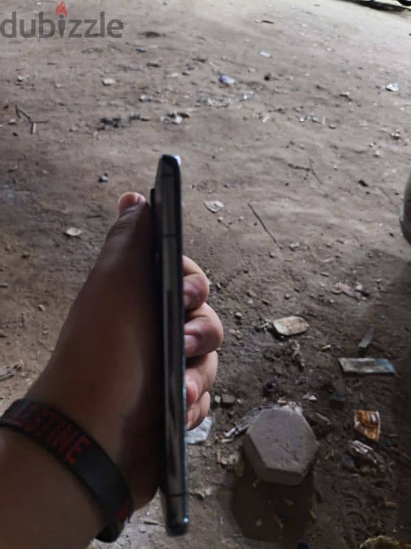 Samsung s22 6