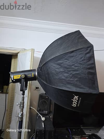 اضاءه godox fv200
