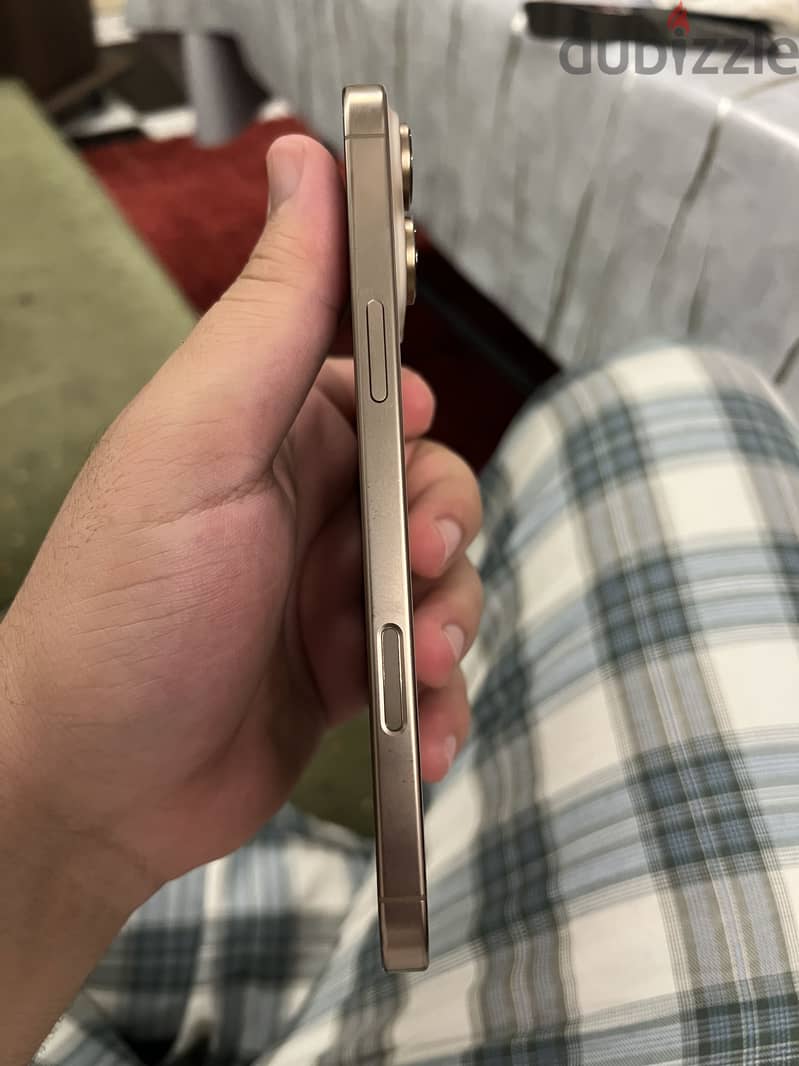 Apple - iPhone 16 Pro Max 1