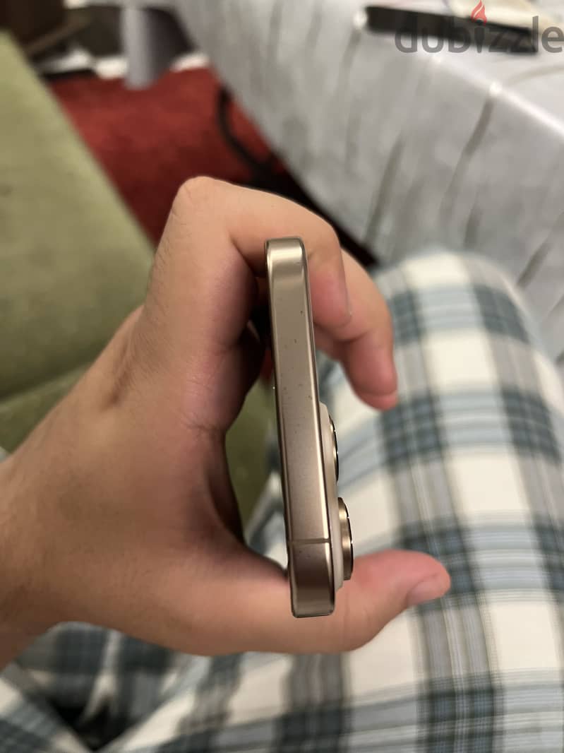 Apple - iPhone 16 Pro Max 3