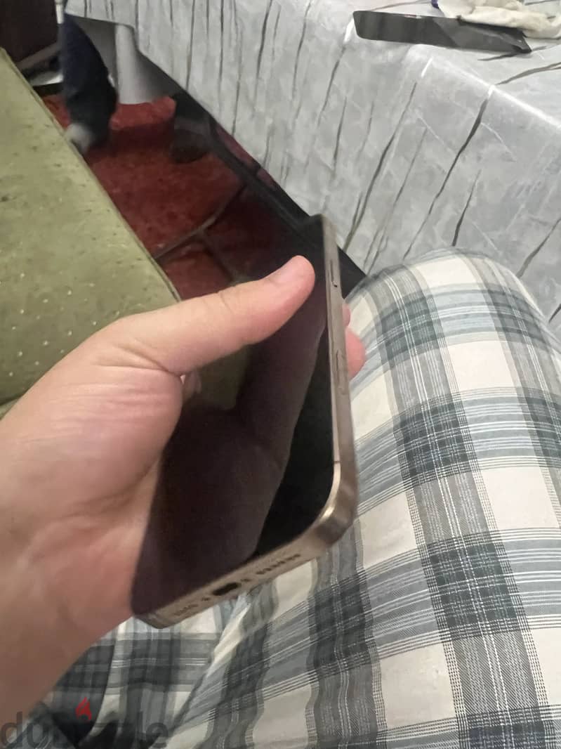 Apple - iPhone 16 Pro Max 7