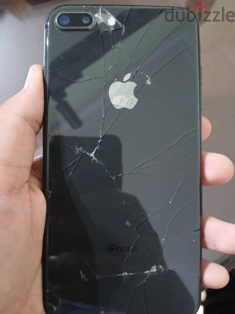 Apple - iPhone 8 Plus 2
