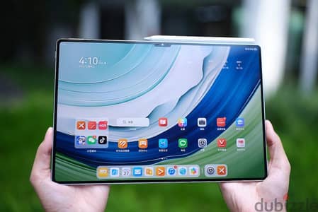 Huawei MatePad Pro 13.2  كالجديد بالكرتونة وكيبورد وقلم