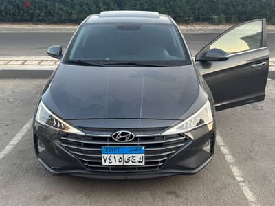Hyundai Elantra 2025
