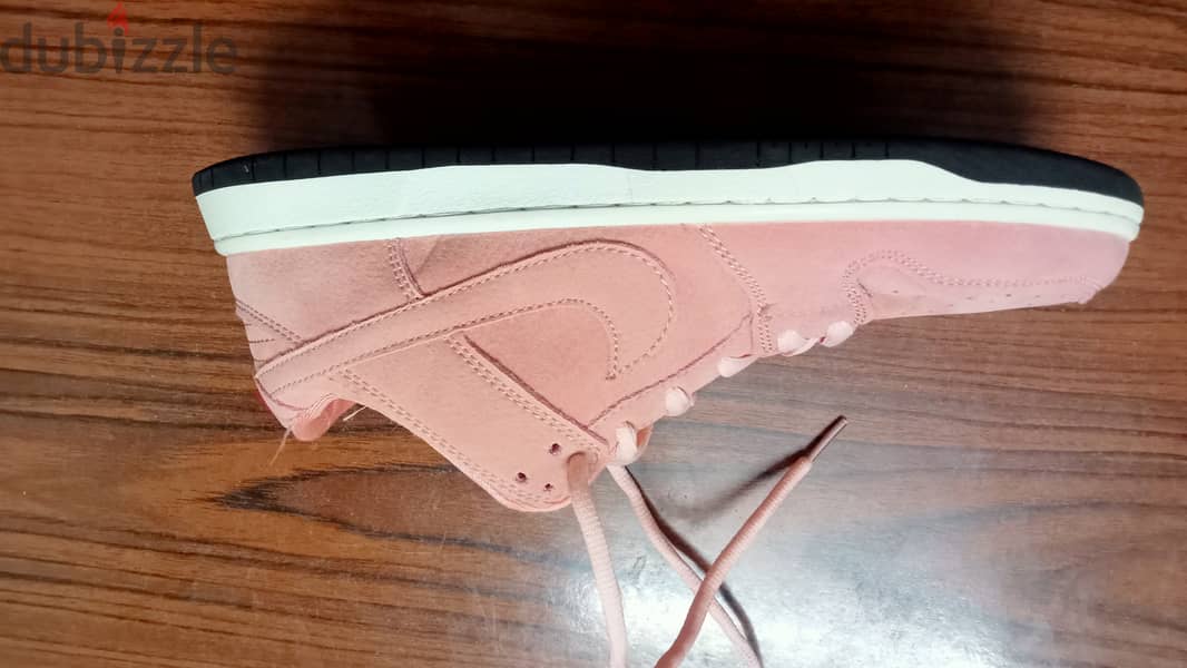 Nike SB Dunk Low 1