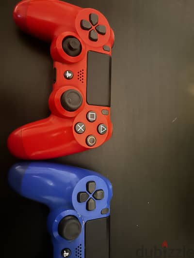 Ps4 pro 1tb + 2 original controllers