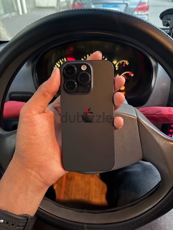 IPhone 16 pro 1