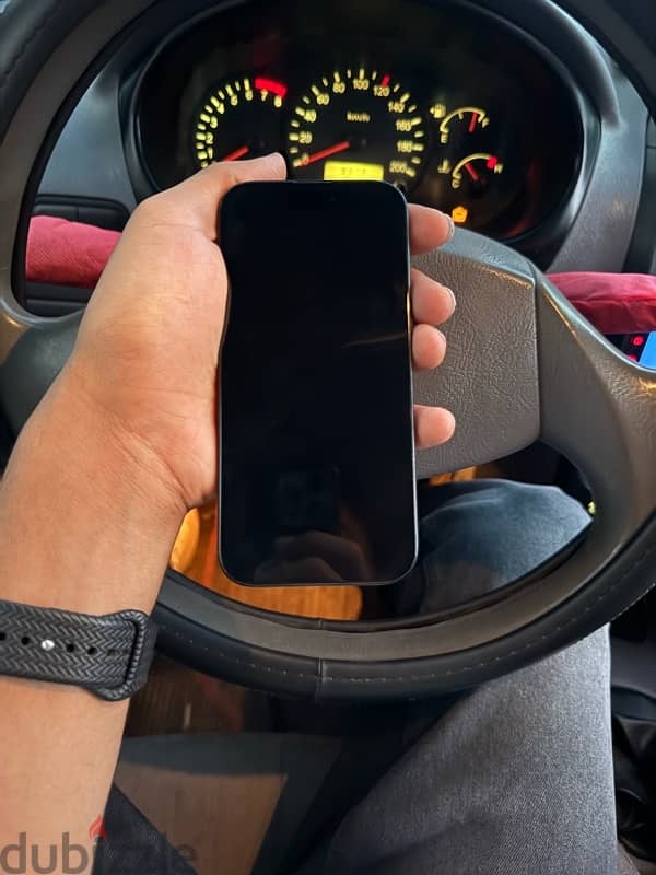 IPhone 16 pro 4