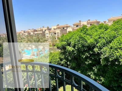 Villa immediate receiving at a price lower than the company's with installment, view landscape at the highest level only villas and it has all the services next to the Ministers' Square and the British University, Al-Shorouk