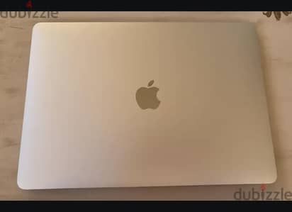 MACBOOK M1