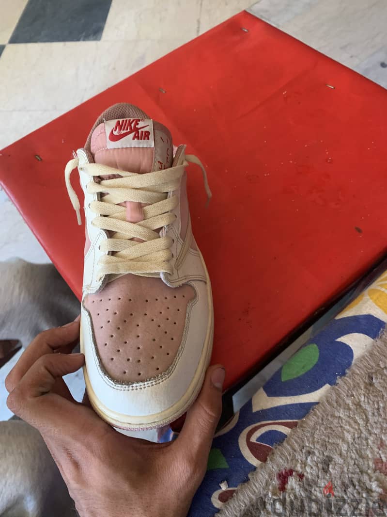 Air jordan travis 1