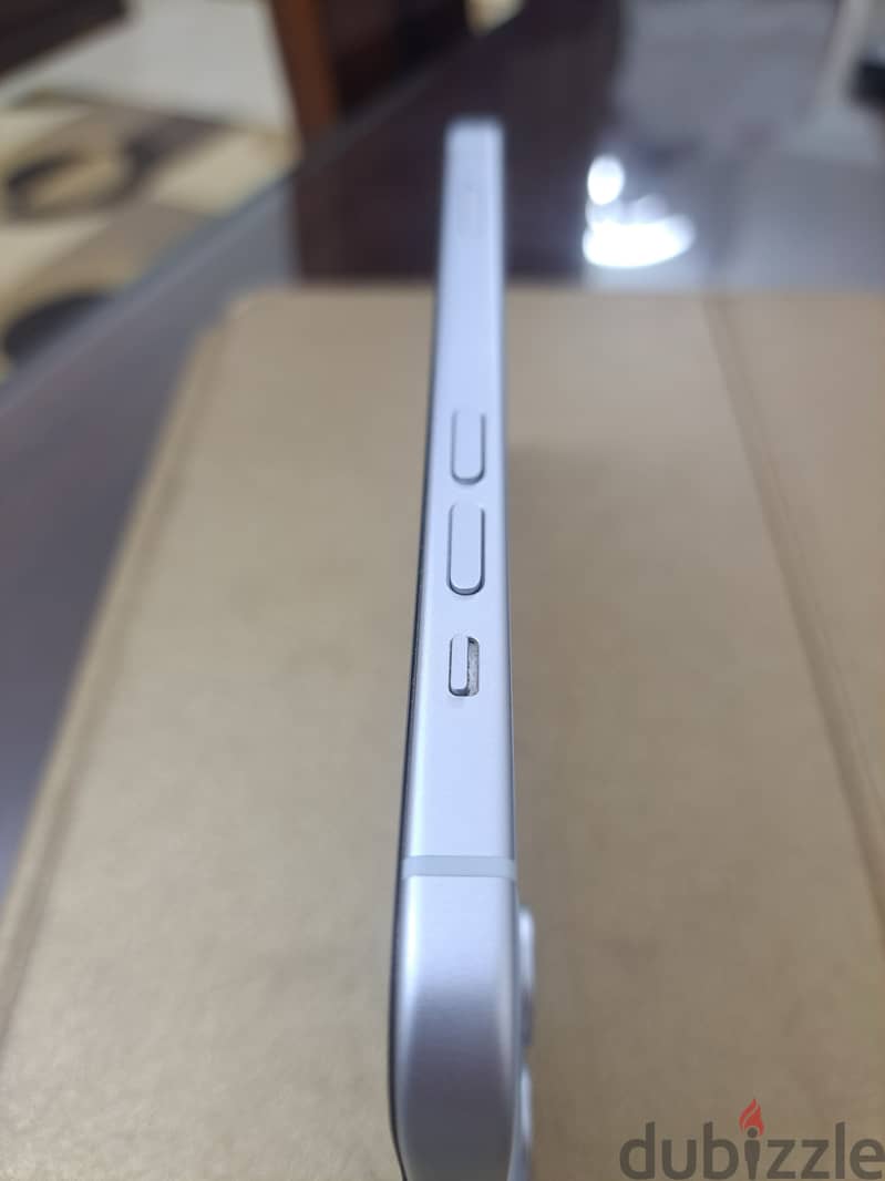 Apple - iPhone 15 5