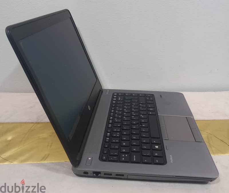 HP  AMD A4-4300M 3