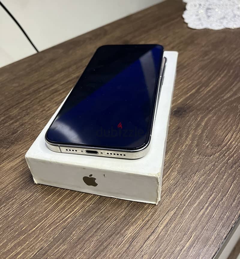 Apple - iPhone 15 Pro Max 2