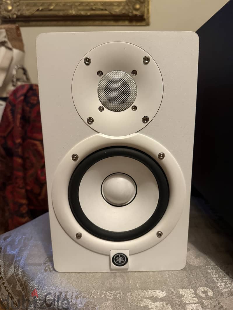 Yamaha HS5 2