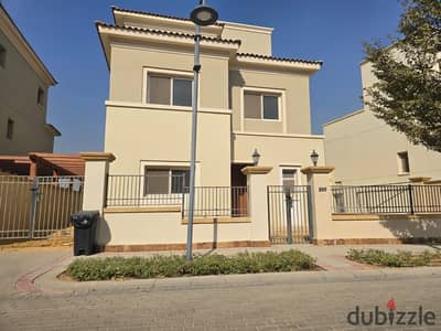 فيلا متشطبة على لاند سكيب فيو للبيع في أب تاون كايرو إعمار Uptown Cairo Emaar