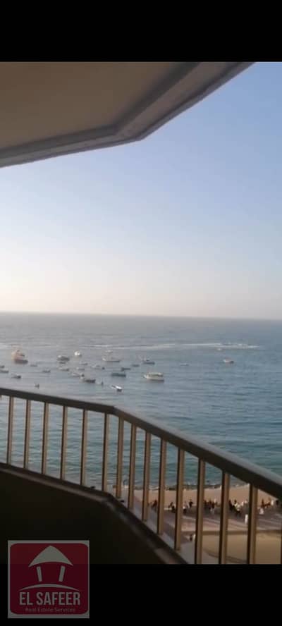 Furnished apartment for daily rent in Miami direct sea view