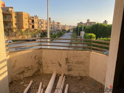 شقة للبيع السياحية الشمالية الاولي خلف واحة خطاب بجوار مول العرب