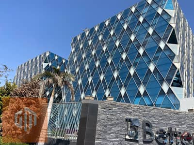 مكتب اداري 90م بتشطيب كامل Cairo Business Plaza- new cairo