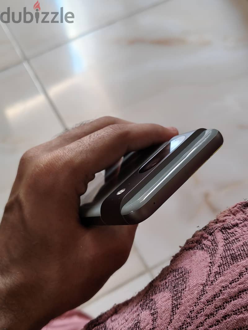 Google Pixel 8 6