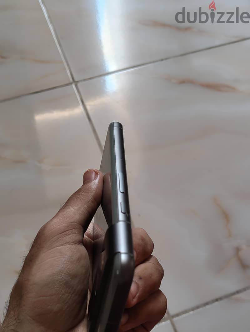 Google Pixel 8 7