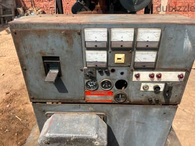 مولد كهرباء ديزل صناعي 195/200 KVA