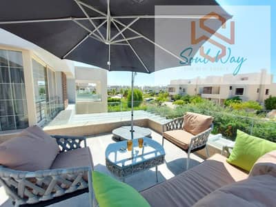 Junior chalet for sale at half price for a quick sale; fully finished and ready for immediate occupancy. Located in Hacienda Bay (in a prime phase) . .
