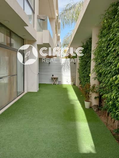 شقة أرضي بحديقة ١٣٠م مفروشة بالكامل للإيجار في ليك فيو Lake View التجمع الخامس القاهرة الجديدة