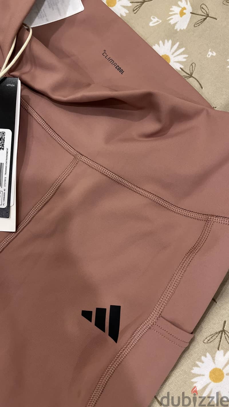 Adidas leggings 4