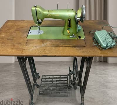 ماكينة خياطة نفرتيتي أصلية بالموتور والقاعدة الحديد | Nefertiti Sewing